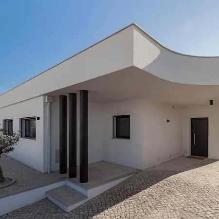 Luxury With Heated Pool *