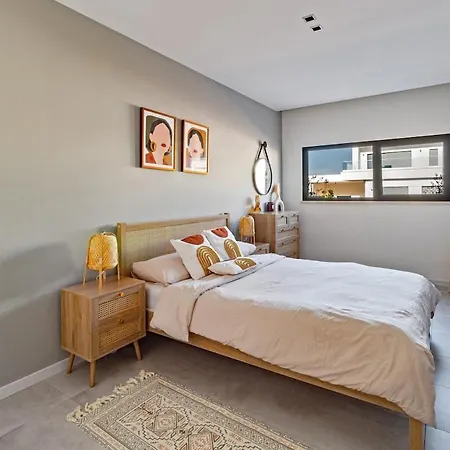 Luxury With Heated Pool *